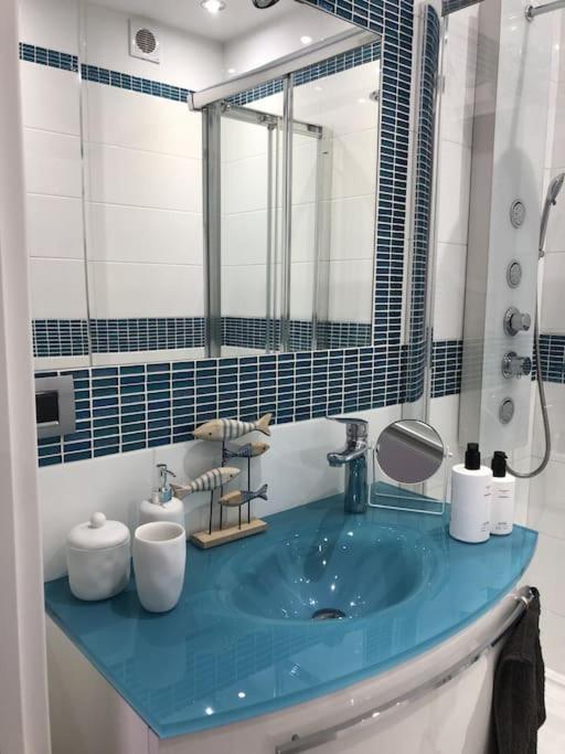 Apartamento Con Impresionantes Vistas Y Piscina أذيخي المظهر الخارجي الصورة