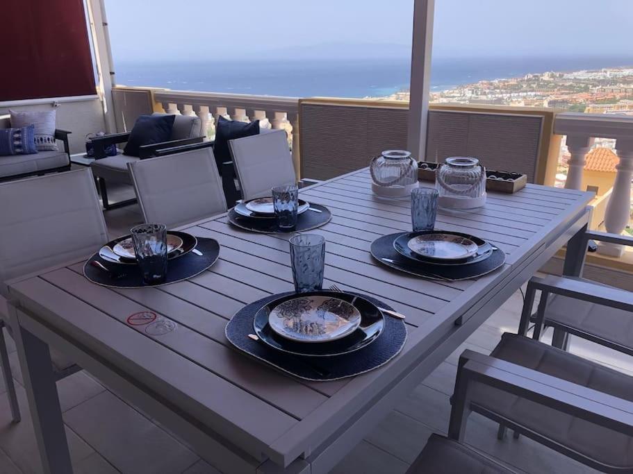 Apartamento Con Impresionantes Vistas Y Piscina أذيخي المظهر الخارجي الصورة